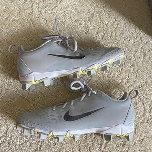 Gray Nike Softball Cleats!
